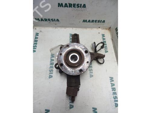 Used Left front steering knuckle CITROËN C4 Picasso I MPV (UD_) 1.6 HDi (109 hp) 31498997