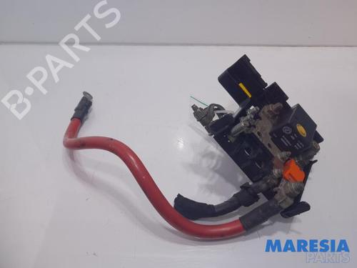 Used Fuse box Fuse box ALFA ROMEO 159 Sportwagon (939_) 3.2 JTS Q4 (939BXG2B, 939BXG22) (260 hp) 31405198 31405198