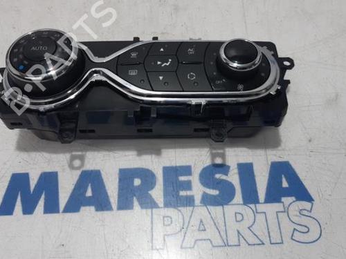 Used Climate control RENAULT CLIO IV (BH_) 0.9 TCe 90 (BHNF, BHMA, BHMH, BHJK, BHJR) (90 hp) 31534176