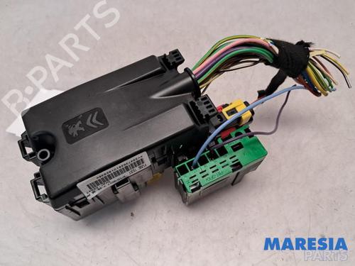 Fuse box CITROËN C4 Grand Picasso II (DA_, DE_) 1.2 THP 130 | BP31394263E1 - Image 2