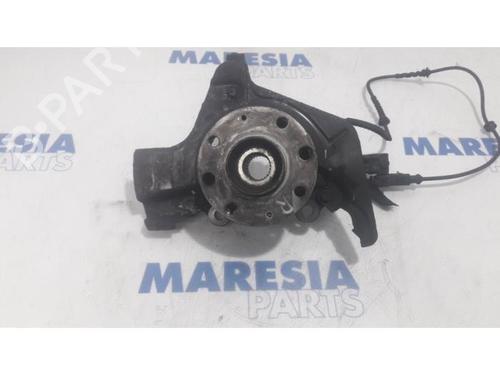 Used Right front steering knuckle FIAT PUNTO Hatchback Van (199_) 1.3 D Multijet (84 hp) 31528337