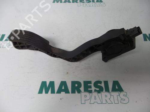 electronic-module-peugeot-307-3ac-2000-2001-2002-2003-2004-2005-2006-2007-2008-2009-2010-2011-2012-31438824 main image