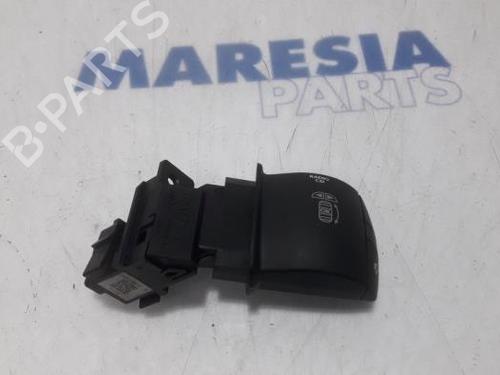 Used Switch RENAULT SCÉNIC III (JZ0/1_) 1.5 dCi (106 hp) 31420815
