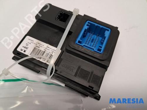 Used Electronic module Electronic module PEUGEOT 308 II (LB_, LP_, LW_, LH_, L3_) 1.2 THP 130 (131 hp) 31388245 31388245