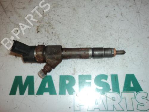 Used Injector RENAULT LAGUNA II Grandtour (KG0/1_) 1.9 dCi (KG0G) (120 hp) 31457638