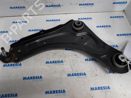 Used Left front suspension arm Left front suspension arm RENAULT MEGANE III Hatchback (BZ0/1_, B3_) 1.4 TCe (BZ0F, BZ1V) (131 hp) 31520946 31520946
