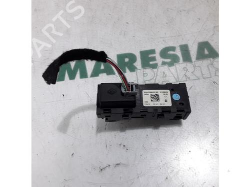 Switch RENAULT KADJAR (HA_, HL_) 1.2 TCe 130 (HLMR) | BP31460572I30 
