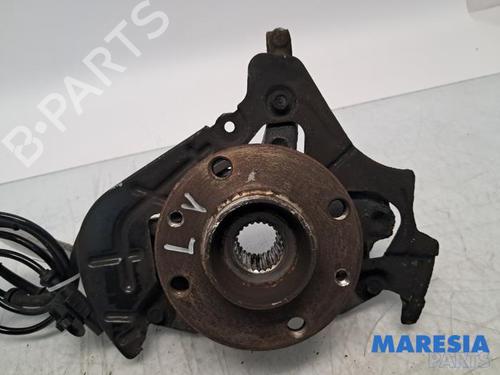 Used Left front steering knuckle Left front steering knuckle FIAT PANDA (312_, 319_) 0.9 (312PXN1A, 312PXN11) (80 hp) 33411258 33411258