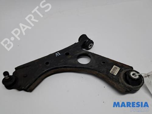 Used Left front suspension arm Left front suspension arm FIAT 500L (351_, 352_) 1.4 (199LYB1B) (95 hp) 40235610 40235610