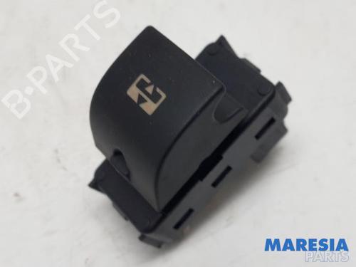 switch-peugeot-5008-0u_-0e_-2009-2010-2011-2012-2013-2014-2015-2016-2017-31467047 main image