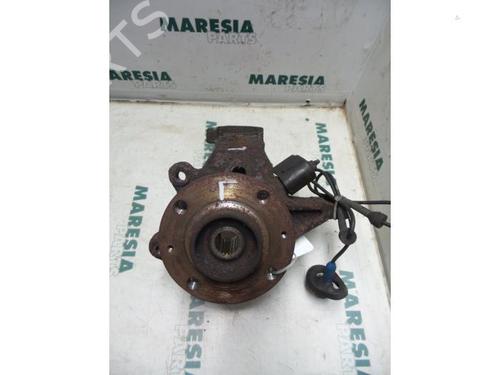 Used Left front steering knuckle Left front steering knuckle PEUGEOT 206 Hatchback (2A/C) 1.1 i (60 hp) 31516800 31516800