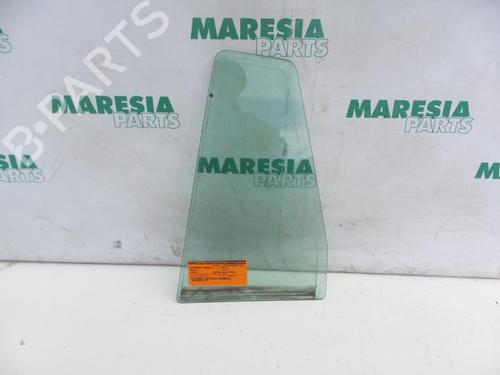 front-left-quarter-glass-renault-laguna-ii-grandtour-kg01_-2001-2002-2003-2004-2005-2006-2007-31460116 main image