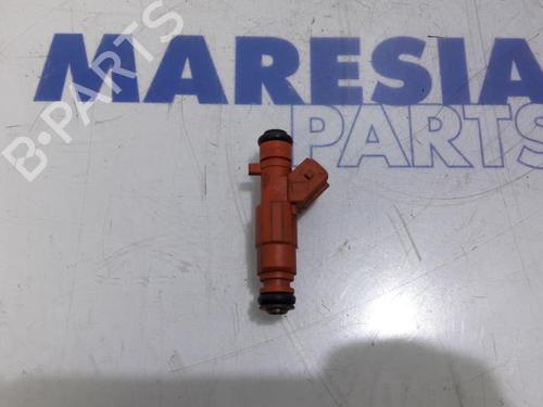 Used Injector ALFA ROMEO 147 (937_) 1.6 16V T.SPARK ECO (937.AXA1A, 937.BXA1A) (105 hp) 31501914