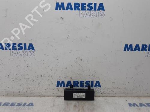 Elektronische module PEUGEOT 308 SW II (LC_, LJ_, LR_, LX_, L4_) 1.6 BlueHDi 120 (120 hp) 31512456