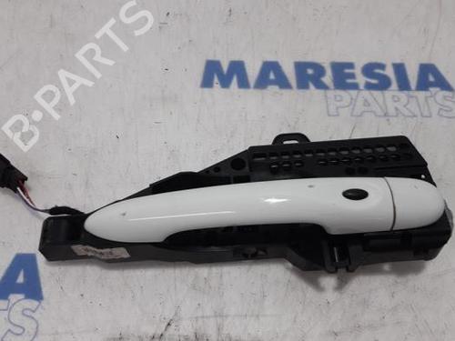 Used Front right exterior door handle RENAULT CLIO IV Grandtour (KH_) 1.2 TCe 120 (KHAU) (118 hp) 31438208