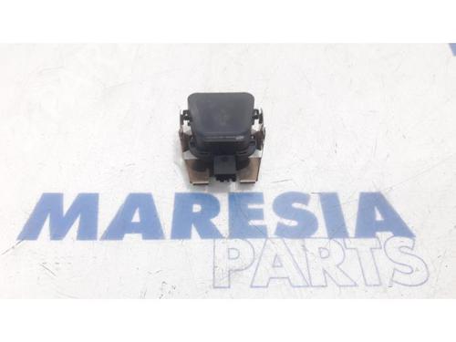 electronic-sensor-peugeot-508-sw-i-8e_-2010-2011-2012-2013-2014-2015-2016-2017-2018-31521707 main image