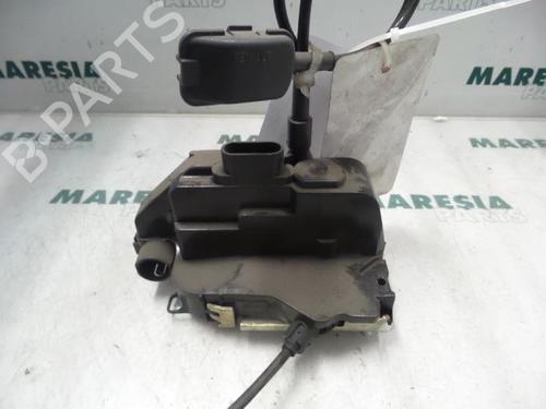 electronic-module-renault-megane-ii-bm01_-cm01_-2001-2002-2003-2004-2005-2006-2007-2008-2009-2010-2011-2012-31402945 main image