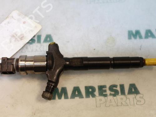Used Injector RENAULT VEL SATIS (BJ0_) 3.0 dCi (BJ0J, BJ0N) (177 hp) 31462097