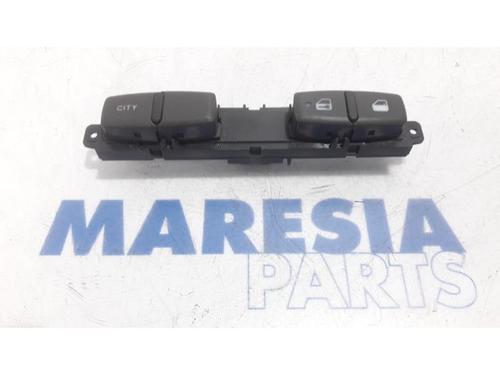 Kombi Kontakt / Stilkkontakt FIAT IDEA (350_) 1.4 16V (95 hp) 31462324