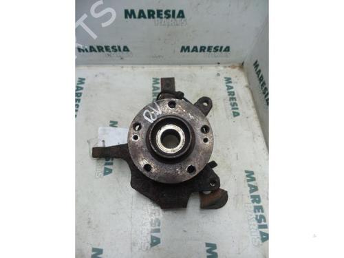 Used Right front steering knuckle RENAULT LAGUNA II (BG0/1_) 1.9 dCi (BG08, BG0G) (120 hp) 31447582