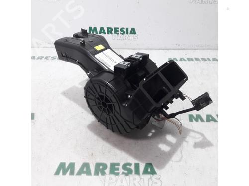 Used Heater blower motor PEUGEOT 508 SW I (8E_) 2.0 BlueHDi 180 (180 hp) 31466980