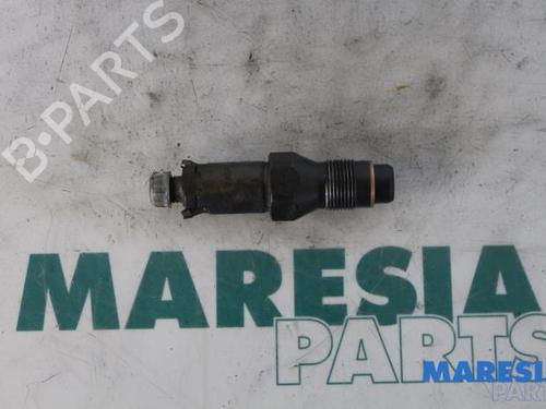 Used Injector CITROËN BERLINGO / BERLINGO FIRST Box Body/MPV (M_) 1.9 D 70 (MBWJZ, MCWJZ) (69 hp) 31527945