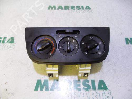 Used Climate control FIAT FIORINO Box Body/MPV (225_) 1.3 D Multijet (225BXD1A, 225BXB1A, 225BXB11) (75 hp) 31508352