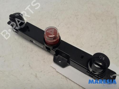 warning-switch-fiat-500-312_-2007-31502975 main image