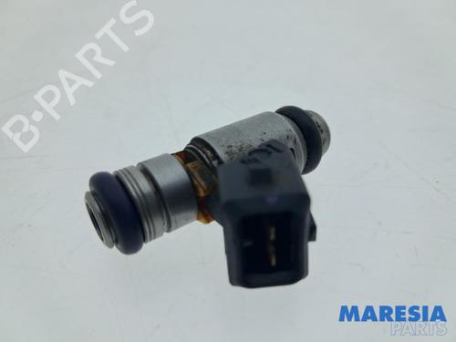 Spreder / Dyse Spreder / Dyse FIAT 500 (312_) 1.2 (312AXA1A) (69 hp) 37523964 37523964