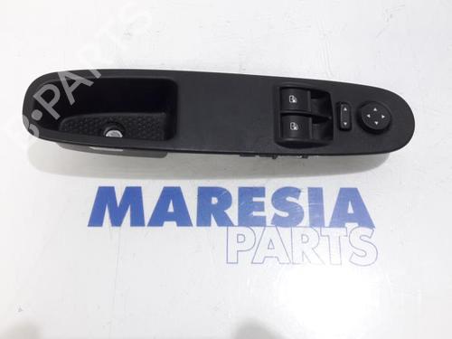 Used Switch FIAT PUNTO (199_) 1.3 D Multijet (80 hp) 31394313