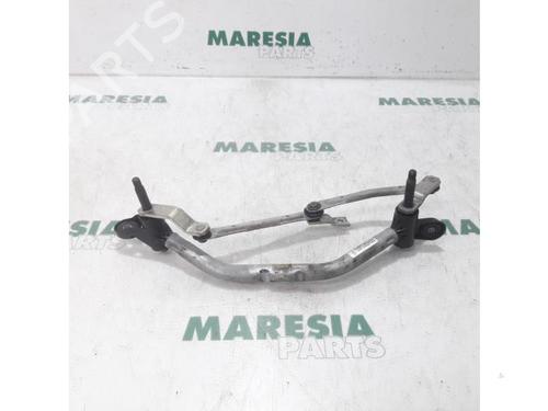 Used Front wipers mechanism RENAULT TWINGO II (CN0_) 1.5 dCi 90 (86 hp) 31531850