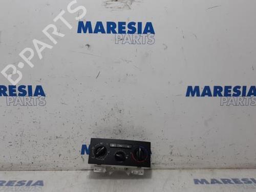 Used Climate control PEUGEOT EXPERT Van (VF3A_, VF3U_, VF3X_) 2.0 HDi 140 (136 hp) 31438391