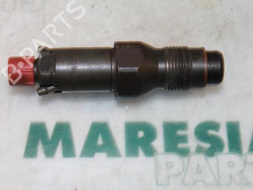 Used Injector PEUGEOT 306 Hatchback (7A, 7C, N3, N5) 1.9 D (69 hp) 31465394