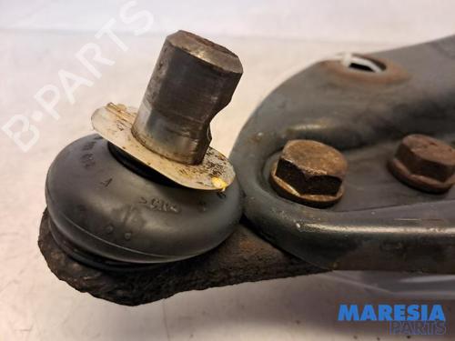 Andre RENAULT TWINGO II (CN0_) 1.2 16V (CN0K, CN0V, CN0A) | BP31534571O1