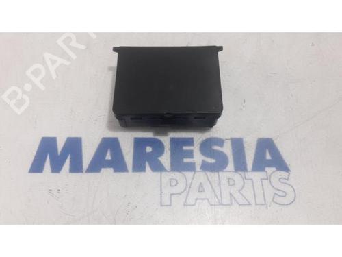 Módulo eletrónico PEUGEOT 308 II (LB_, LP_, LW_, LH_, L3_) 1.2 THP 130 (131 hp) 31515404