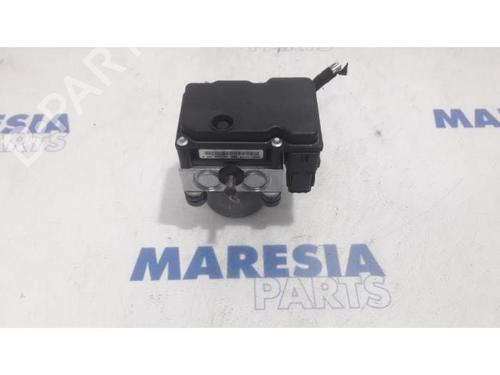 Used ABS pump FIAT PANDA (169_) 1.2 (169.AXB11, 169.AXB1A) (60 hp) 31419868