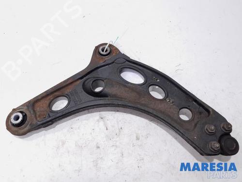 Venstre fortil bærearm RENAULT TRAFIC III Van (FG_) 1.6 dCi 95 (FGMJ, FGMR) (95 hp) 31402971