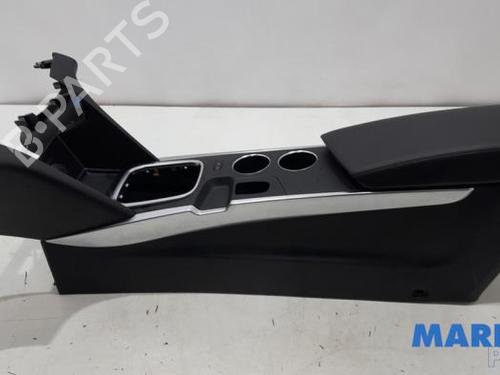 Console centrale RENAULT MEGANE IV Hatchback (B9A/M/N_) 1.2 TCe 130 (B9MR) | BP31452991I22