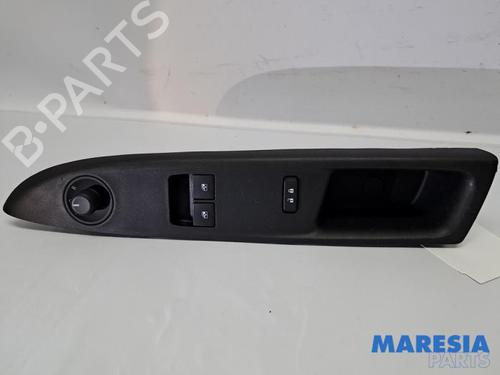 Used Switch OPEL KARL (C16) 1.0 (75 hp) 31531955