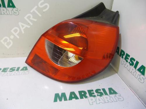 right-taillight-renault-clio-iii-br01-cr01-2005-2006-2007-2008-2009-2010-2011-2012-2013-2014-31530216 main image
