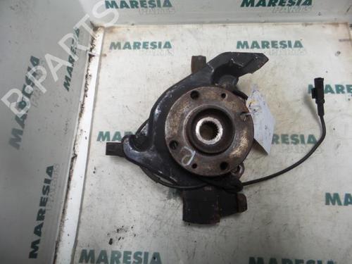 Used Right front steering knuckle FIAT STILO (192_) 1.2 16V (192_XA1B) (80 hp) 31504750