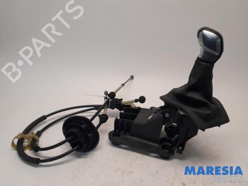 Gearstang PEUGEOT 2008 I (CU_) 1.2 VTi (82 hp) 31468569