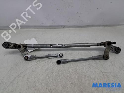 Used Front wipers mechanism RENAULT MEGANE IV Hatchback (B9A/M/N_) 1.2 TCe 130 (B9MR) (130 hp) 32011956