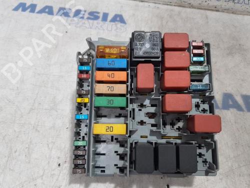 Fuse box FIAT 500 (312_) 1.2 (312AXA1A) | BP31435420E1