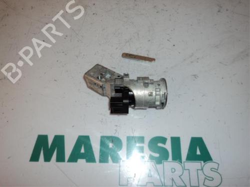 Used Ignition barrel CITROËN C3 II (SC_) 1.6 HDi (92 hp) 31455383