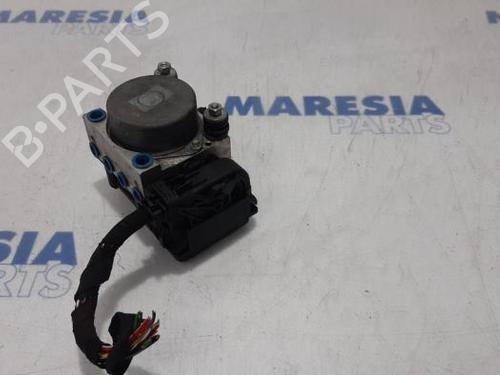Used ABS pump FIAT 500 (312_) 1.2 (312AXA1A) (69 hp) 31433951