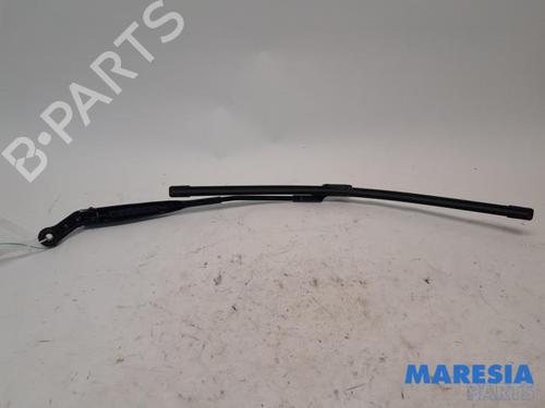 front-windshield-wiper-arm-fiat-500-312_-2007-31488907 main image