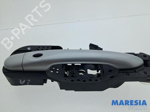 Used Rear left exterior door handle Rear left exterior door handle 37992402 37992402