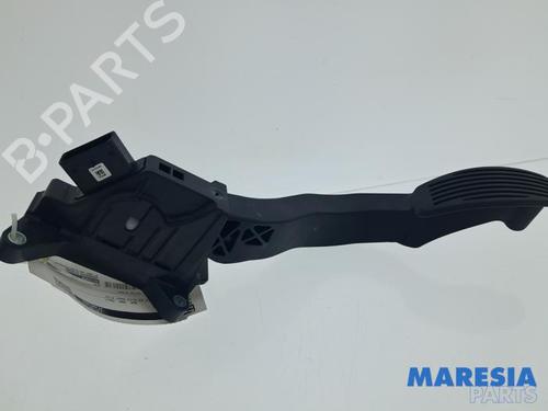 Used Pedal Pedal FIAT 500e (332_) Elektro 3+1 (FA1) (118 hp) 36093245 36093245