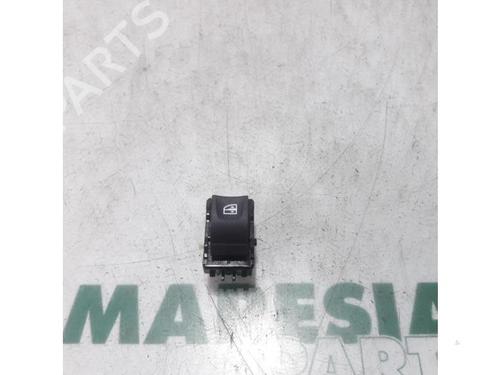 switch-renault-scenic-iv-j9_-2016-2017-2018-2019-2020-2021-2022-31468334 main image